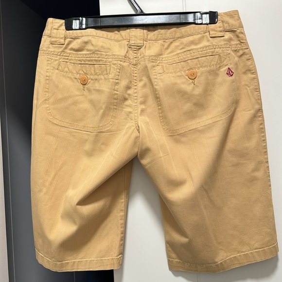 Women’s shorts - Volcom - Picture 4 of 5
